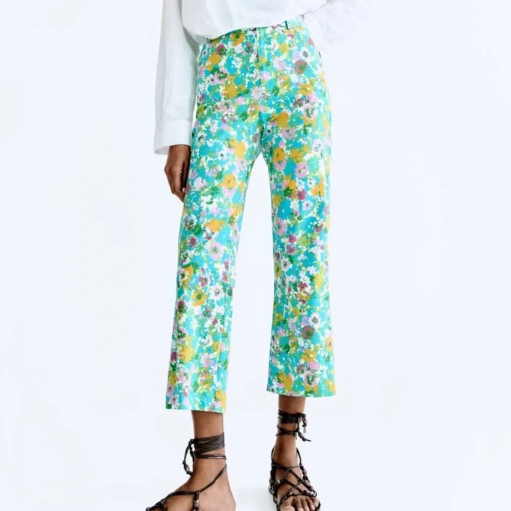 Zara Multicolor Floral Linen Blend Mini Flare Trouser Pants